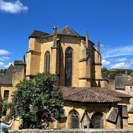 Au Coeur Du Centre Historique De Sarlat Lejlighed Eksteriør billede