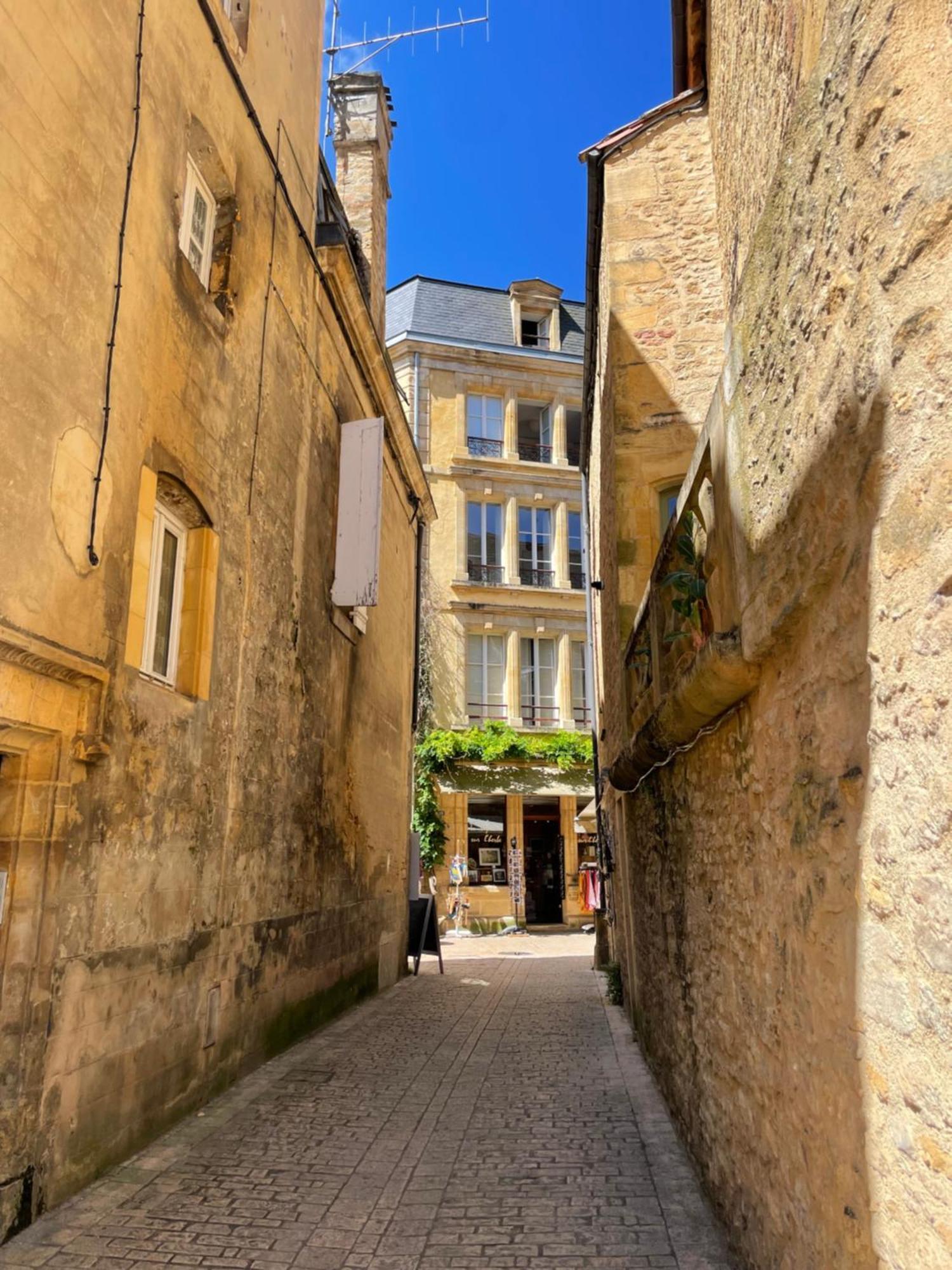 Au Coeur Du Centre Historique De Sarlat Lejlighed Eksteriør billede